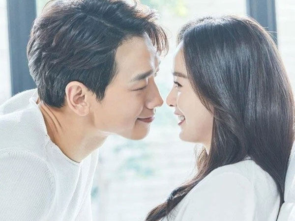 Bi Rain cuối cùng đã có động thái làm rõ câu hỏi: 'Có hay không chuyện Kim Tae Hee mang thai con thứ 3?'