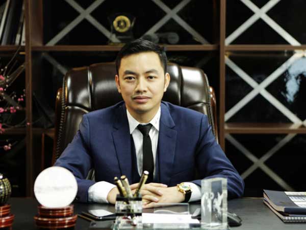 Đại gia nghìn tỷ mới, nổi danh BĐS lấn sân ngân hàng, chứng khoán