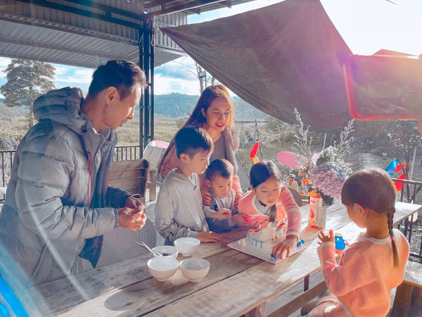 Hé lộ khu nông trại rộng cả ngàn mét vuông của vợ chồng Lý Hải - Minh Hà ở Đà Lạt