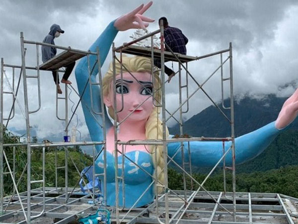 Tượng Nữ hoàng Băng giá ở Sa Pa bị tháo dỡ