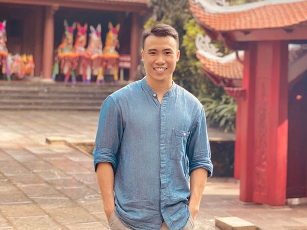 'Bạn trai tin đồn' của cô giáo livestream dạy Vật lý hot nhất MXH Minh Thu là ai?
