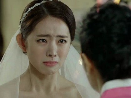 Mẹ chồng tương lai 'nắn' đám cưới từng đường đi nước bước, con dâu hủy hôn sau câu nhắc nhở của bà dành cho nhà thông gia