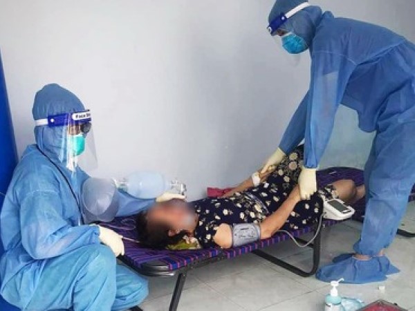 6 dấu hiệu F0 cần gọi ngay nhân viên y tế