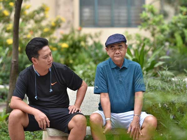 NSND Việt Anh: Lấy tiền mua nhà cho bạn mượn, 10 năm không hỏi một lần, chấp nhận ở thuê