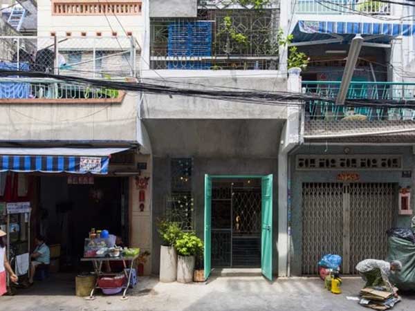 Đang yên ổn bỗng nhiên bị rơi vào diện 'tranh chấp' vì nhờ 'cò' bán nhà