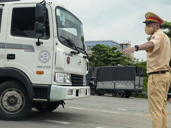 Lộ trình xe ô tô di chuyển trong thời gian Hà Nội giãn cách xã hội để tránh phải quay đầu