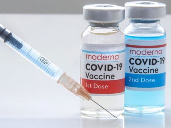 Hà Nội phân bổ hơn 60.000 liều vaccine COVID-19 cho 30 quận, huyện, thị xã