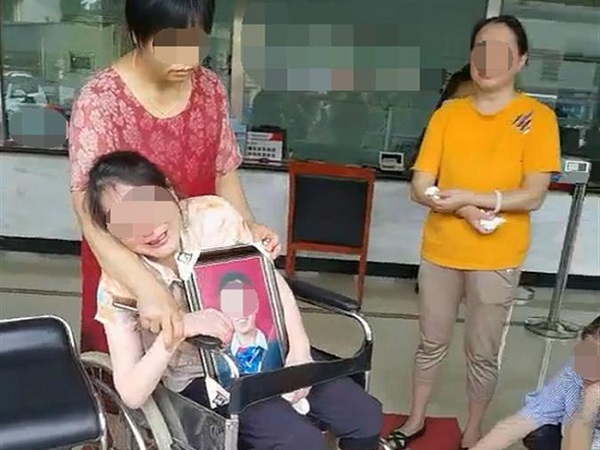 Vợ bị chồng sát hại trong thời gian chờ ly hôn, thảm kịch được dự báo trong dòng trạng thái rợn người từ 4 tháng trước