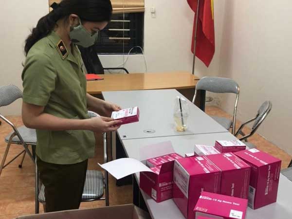 Bộ Công Thương nói gì về bộ dụng cụ test nhanh COVID-19 lan tràn chợ mạng?