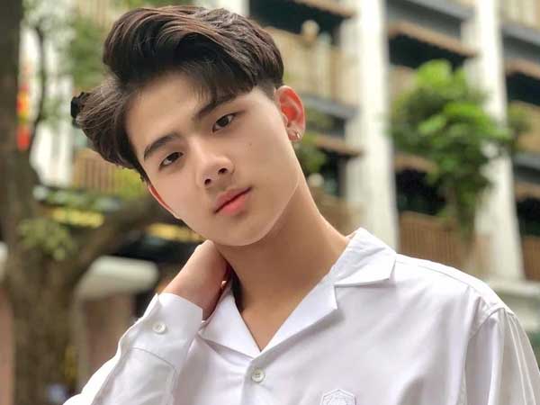 Nam sinh HOT nhất hôm nay: Đạt 9,5 Văn - 9,5 Tiếng Anh, ngoại hình còn như tài tử Hàn Quốc nữa chứ!