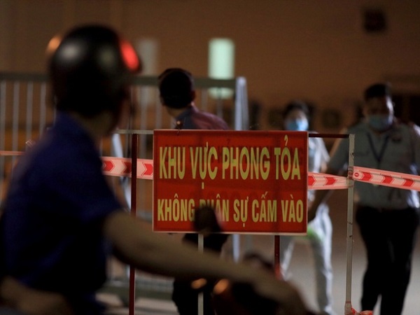 Hà Nội phong tỏa tạm thời trụ sở Công an phường Lê Đại Hành