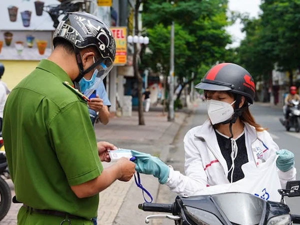 TP.HCM: Những trường hợp nào được ra đường từ 18h đến 6h sáng hôm sau?