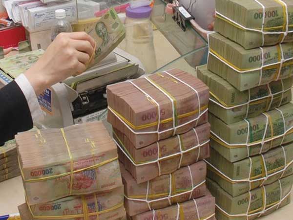 Bỗng dưng bị 'khủng bố' đòi nợ dù không vay tiền tử công ty tài chính