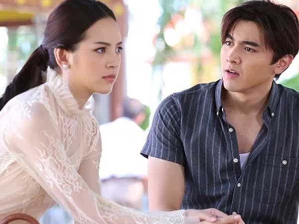 Vợ bế con bỏ về nhà ngoại được một tuần, tôi sang đón thì chết sững khi thấy cô gái đang phơi đồ trước nhà