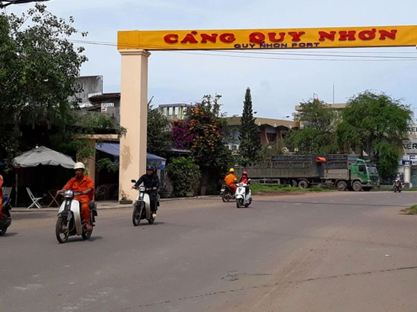 Phát hiện 3 người trong gia đình nghi mắc Covid-19, TP Quy Nhơn phong tỏa nhiều địa điểm