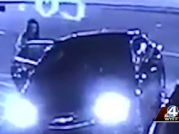 Án mạng rúng động Mỹ: Gọi Uber nhưng lên nhầm xe lạ, cô gái bị đâm liên tiếp 120 nhát dao kinh hoàng với loạt tình tiết gây phẫn nộ