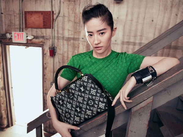 Nhiều sao Cbiz vừa được bổ nhiệm làm đại sứ hàng hiệu đã bị người đời bỉ bôi vì chẳng có tí khí chất sang chảnh gì
