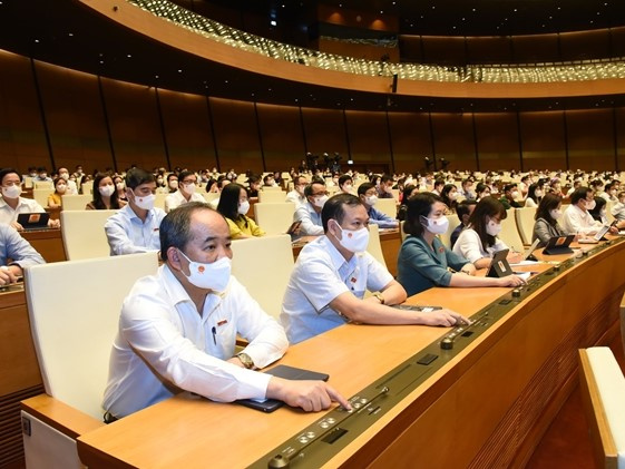 Quốc hội phê duyệt hơn 3 triệu tỉ đồng vay nợ trong 5 năm tới