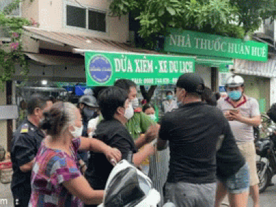 Hà Nội: 2 vợ chồng chống đối, gây rối tại chốt kiểm dịch chợ Yên Phụ