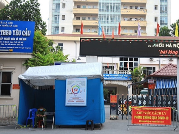 Hà Nội thêm 26 ca dương tính SARS-CoV-2, có nhân viên cây xăng gần chợ đầu mối Đền Lừ