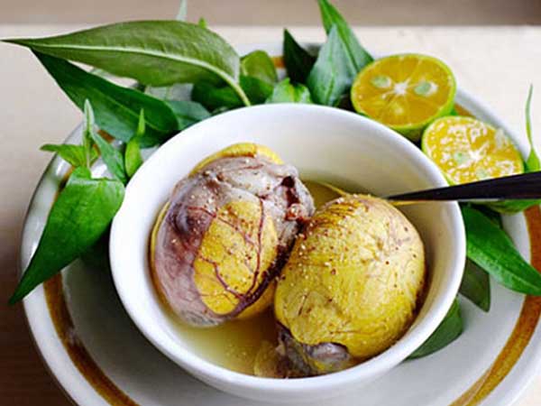 Những người 'đại kỵ' với trứng vịt lộn vì có thể gây nguy hiểm cho cơ thể