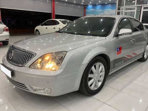 Hết thời, đối thủ ‘ngang cơ’ Toyota Avalon bán lại rẻ ngang Kia Morning dù đi 'êm ngang xe sang'