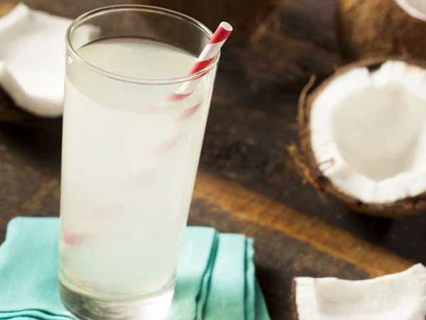 Nước dừa tốt nhưng đây là 6 tác dụng phụ khiến chúng trở nên nguy hiểm cho cơ thể, cần cảnh giác khi dùng
