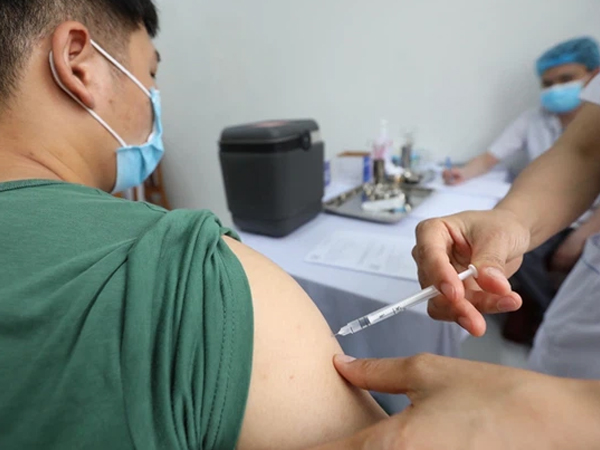 Người dân có thể đăng kí tiêm chủng vắc xin phòng COVID-19 online như thế nào?