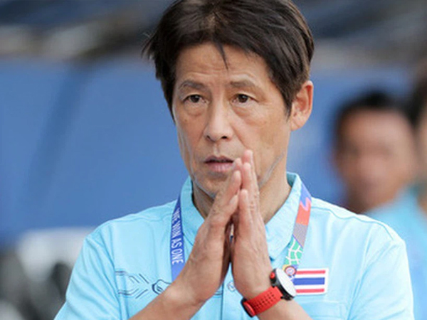 Nhìn lại 2 năm của HLV Akira Nishino ở Thái Lan: Chưa hay lại còn đen