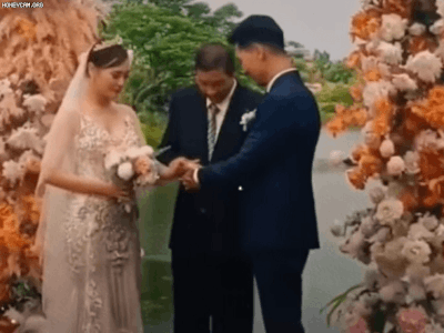 Hương vị tình thân: Clip ông Sinh đặt tay Nam vào tay Long trong đám cưới thế kỷ, kết phim khác với bản gốc?