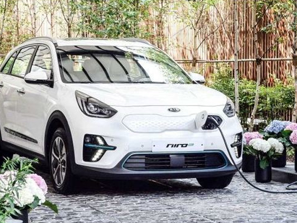 10 mẫu SUV chạy điện tốt nhất trên thị trường năm 2021