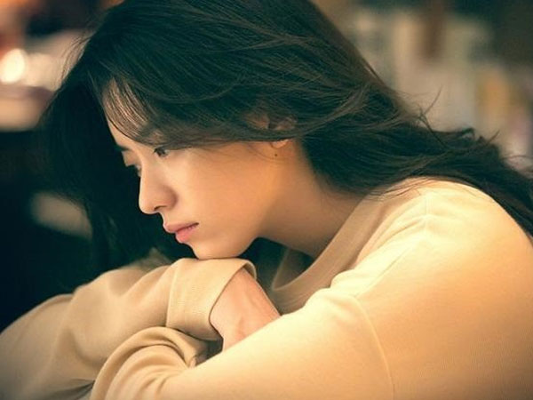 Bệnh nằm liệt giường vẫn bị chồng gọi dậy nấu ăn, 1 tiếng sau, nhìn thứ trong mâm cơm, anh phải cuống quýt xin lỗi tôi