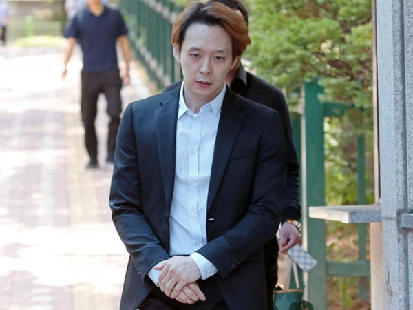 Sốc: Quản lý cũ 'quay xe' vạch trần Park Yoochun tái nghiện ma túy, cờ bạc, đứng ra làm chứng lật lại vụ án cưỡng dâm
