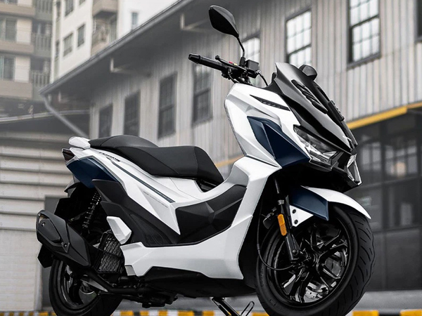 Thêm 'hàng tuyển' xe máy Thái, trang bị cả 'lố' công nghệ, phủ sóng gió lên Air Blade, NVX