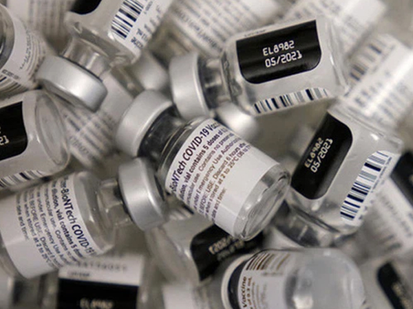 'Bãi rác ở Mỹ ngập vaccine': Thừa mứa hàng triệu liều, dân trốn tiêm nhiều vô kể