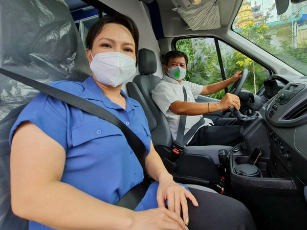 Sau 5 tháng, ông Đoàn Ngọc Hải chính thức nhận xe 2,5 tỷ: Tôi rất biết ơn Việt Hương