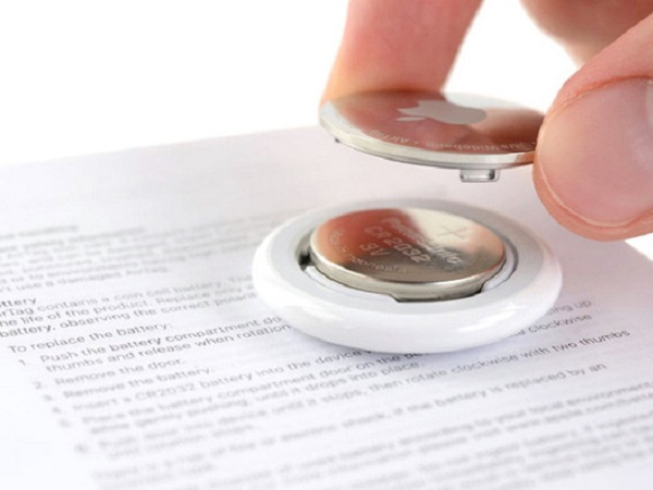 Apple khuyến cáo không dùng pin thay thế có lớp phủ bitterant cho AirTag nhưng điều này đe dọa gây nguy hiểm cho trẻ nhỏ