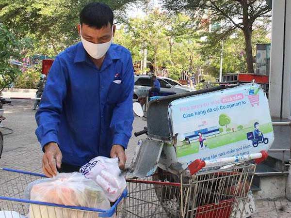 Nhiều siêu thị Hà Nội tạm đóng cửa, chuyển sang bán online