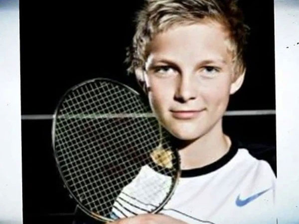 Viktor Axelsen: Chàng trai vượt nỗi sợ hãi Covid-19 để trở thành nhà vô địch cầu lông Olympic