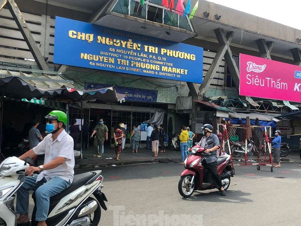 TP.HCM mở lại 14 chợ truyền thống