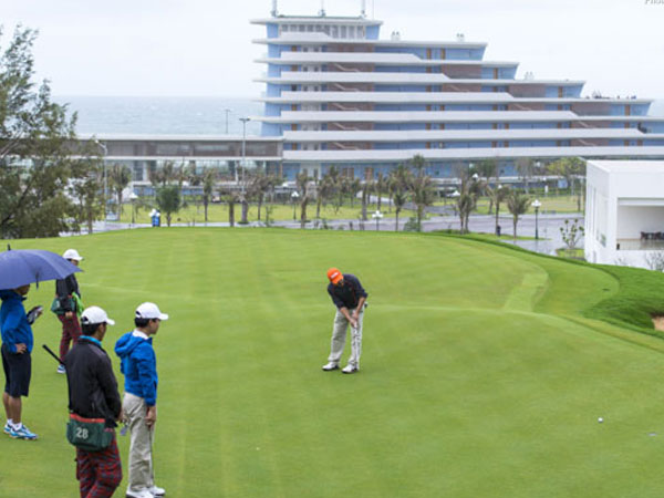 Bí thư Tỉnh ủy Bình Định nói về việc giám đốc sở, cục phó chơi golf 'lậu' rồi thành F1