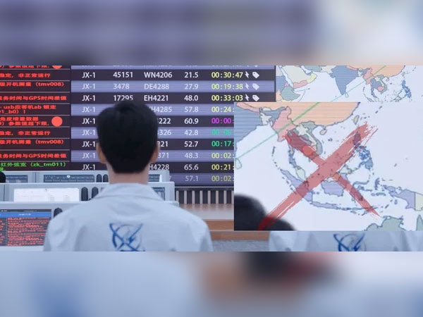 Em Là Niềm Kiêu Hãnh Của Anh có chứa bản đồ đường lưỡi bò, netizen gay gắt tẩy chay ngay lập tức