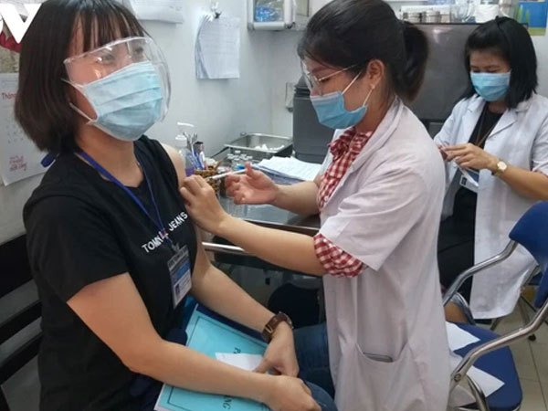 Khánh Hòa: Đặt mua 700.000 liều vaccine Nanocovax để tiêm miễn phí cho người dân