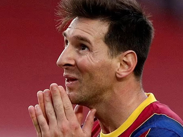Lionel Messi sốc vì không thể ở lại Barca