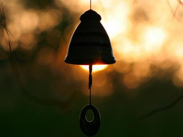 Tránh xui xẻo, vận đen tháng cô hồn bằng những vật dụng bỏ ví dân gian và phong thủy