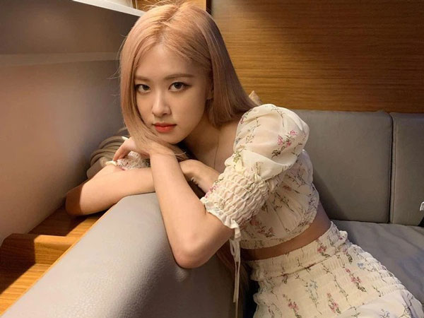 Soi style váy vóc của 5 sao Hàn dân tình muốn đi du lịch cùng nhất: Suzy đơn giản đậm chất bạn gái, Jennie sexy hết nấc, Jisoo cá tính bất ngờ