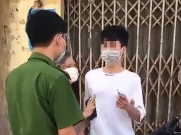 Vụ thanh niên ra đường không mang giấy tờ, "ngổ ngáo" khi gặp công an: Ăn năn và gửi lời xin lỗi