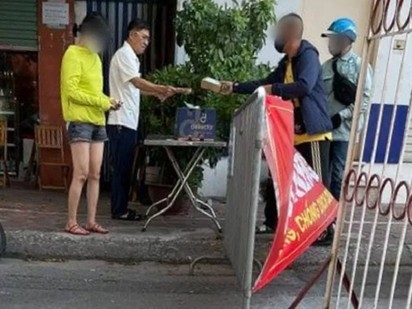 Hà Nội: Bí thư bị Chủ tịch phường xử phạt 2 triệu đồng vì không đeo khẩu trang