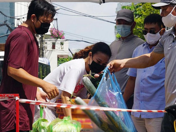 4 F1 của nhân viên quán thịt chó dương tính SARS-CoV-2, Hải Dương xét nghiệm tất cả những người buôn bán và ăn thịt chó, mèo từ 26/7
