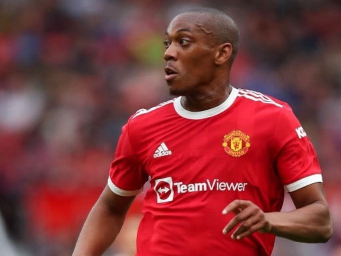 MU chốt giá bán Martial với giá 'trên trời'